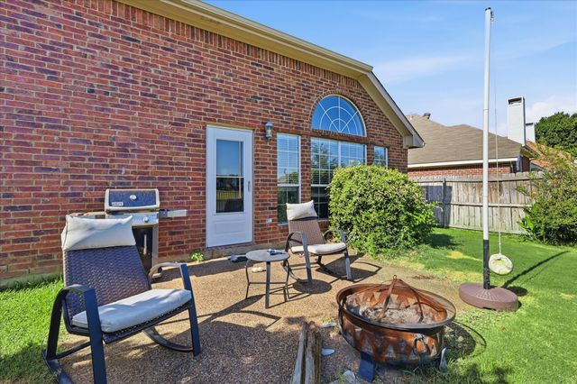 4432 Spanish Oak Circle, Corinth, TX 76208