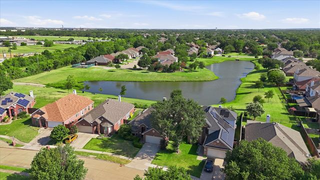 4432 Spanish Oak Circle, Corinth, TX 76208