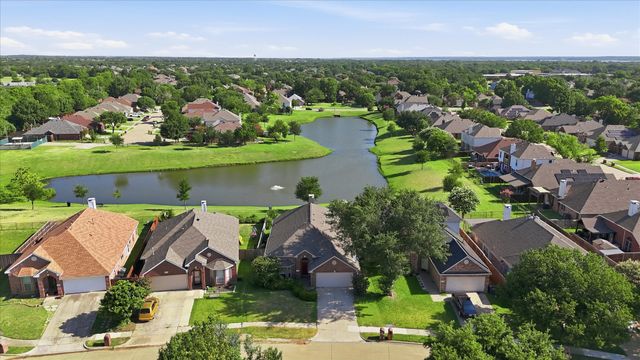4432 Spanish Oak Circle, Corinth, TX 76208