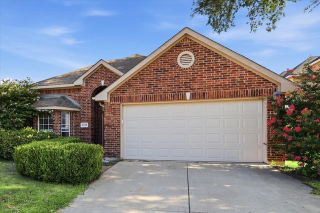 4432 Spanish Oak Circle, Corinth, TX 76208
