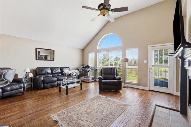 4432 Spanish Oak Circle, Corinth, TX 76208