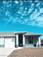 1314 W 12th ST 1312, Lehigh Acres, FL 33972