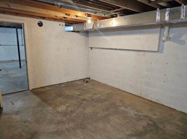 954 Rose Drive, Ann Arbor, MI 48103