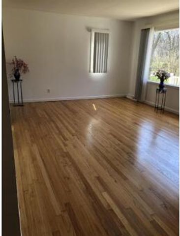 954 Rose Drive, Ann Arbor, MI 48103