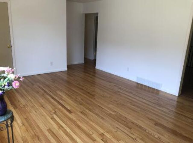 954 Rose Drive, Ann Arbor, MI 48103