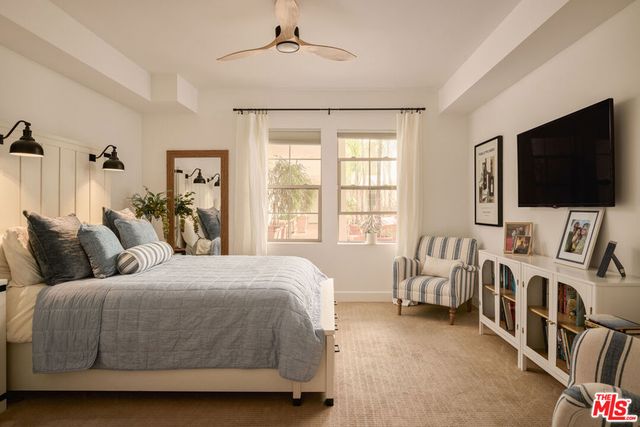 10639 Woodbridge Street 107, North Hollywood, CA 91602