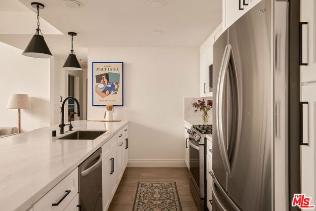 10639 Woodbridge Street 107, North Hollywood, CA 91602