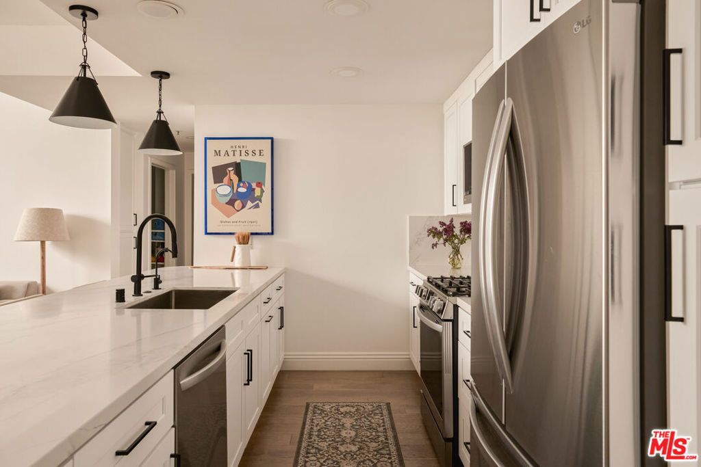 10639 Woodbridge Street 107, North Hollywood, CA 91602 — photo 4
