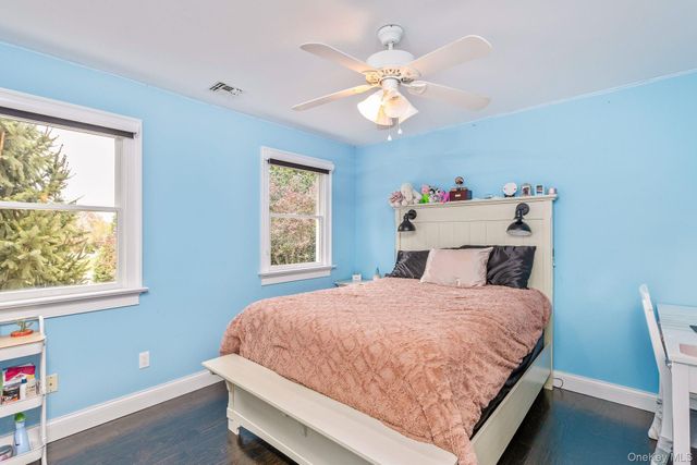 42 Old Neck Court, Manorville, NY 11949