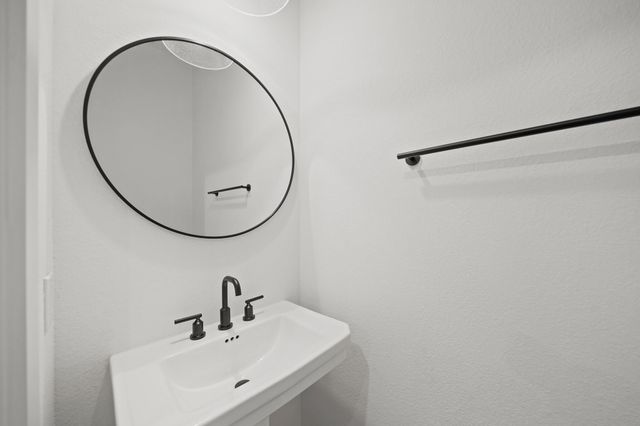 5021 Bluebell Way, Waller, TX 77484