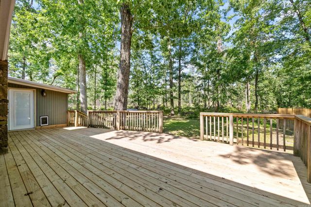 4 Almenara Lane, Hot Springs Village, AR 71909