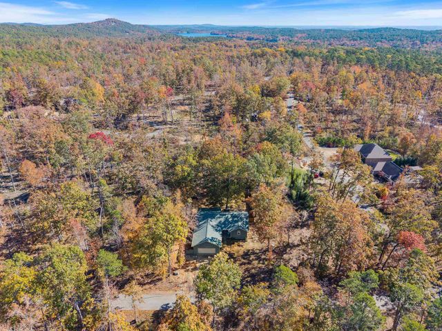 4 Almenara Lane, Hot Springs Village, AR 71909