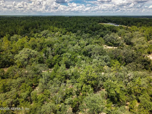 342 MISSISSIPPI Avenue, Hawthorne, FL 32640