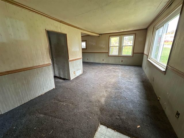 490 4th Street, Benton Harbor, MI 49022