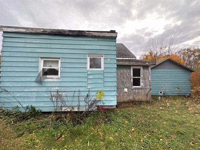 490 4th Street, Benton Harbor, MI 49022