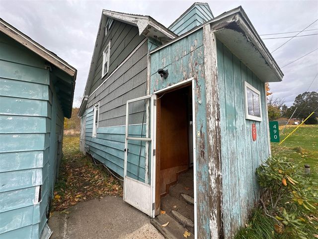 490 4th Street, Benton Harbor, MI 49022