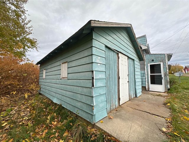 490 4th Street, Benton Harbor, MI 49022