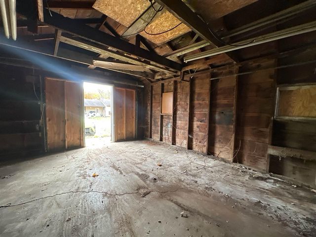 490 4th Street, Benton Harbor, MI 49022