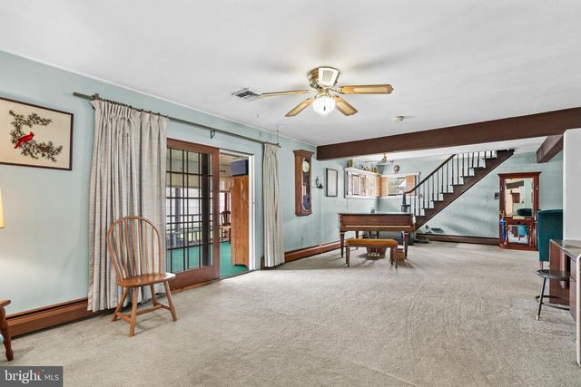 51 NICKELHILL LN, Levittown, PA 19054