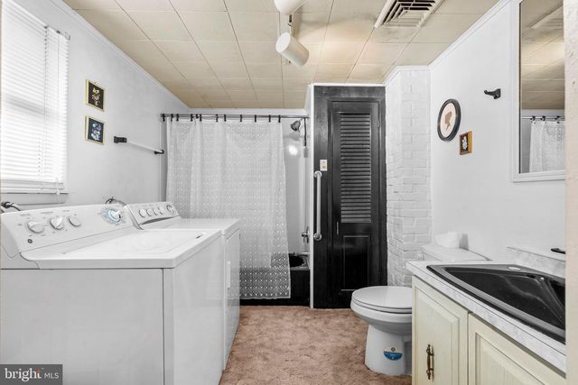 51 NICKELHILL LN, Levittown, PA 19054