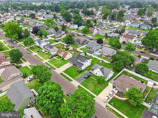51 NICKELHILL LN, Levittown, PA 19054