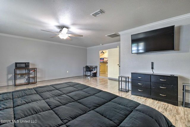 12424 Crestwood Drive, Gulfport, MS 39503