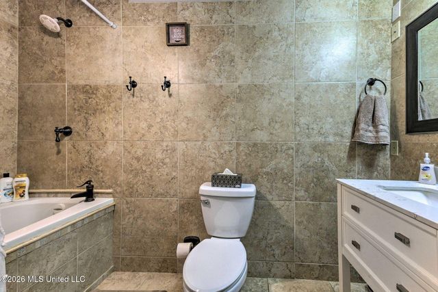 12424 Crestwood Drive, Gulfport, MS 39503