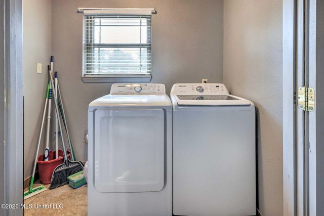 12424 Crestwood Drive, Gulfport, MS 39503