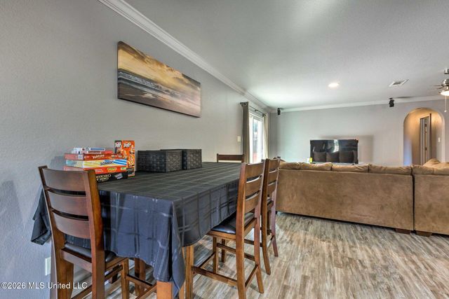 12424 Crestwood Drive, Gulfport, MS 39503