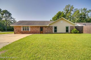 12424 Crestwood Drive, Gulfport, MS 39503