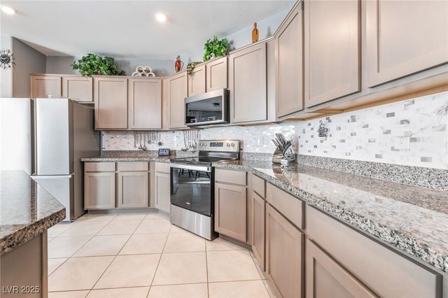 675 Turtleback Falls Avenue, Indian Springs, NV 89018