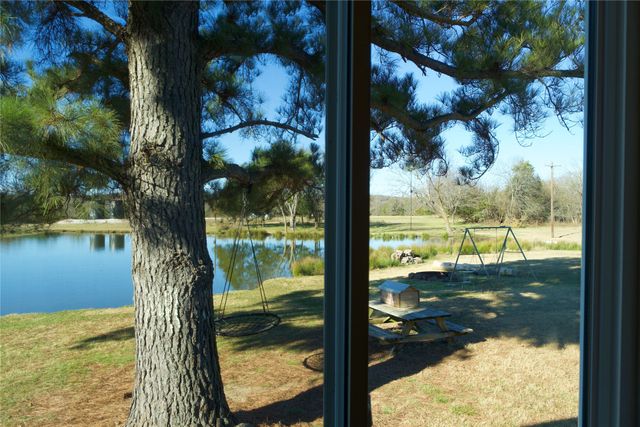 2160 COUNTY ROAD 178, Gainesville, TX 76240