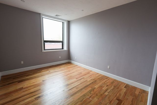 66 Main Street 2D, Taunton, MA 02780