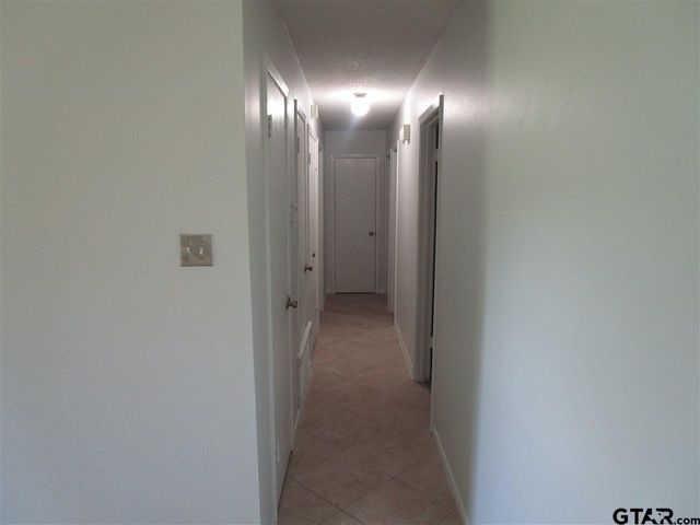 6027 Whispering Lane, Tyler, TX 75707