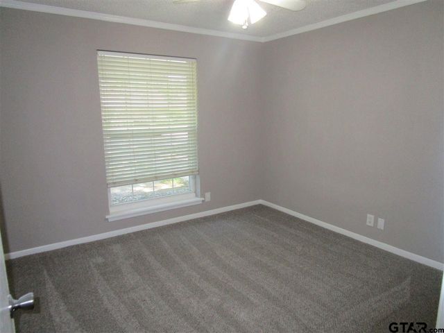 6027 Whispering Lane, Tyler, TX 75707