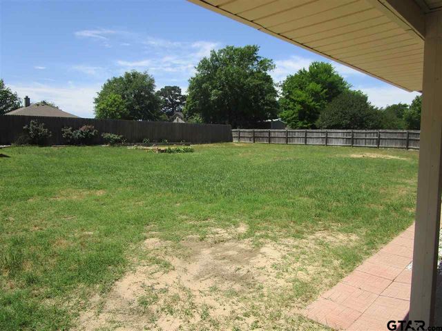 6027 Whispering Lane, Tyler, TX 75707