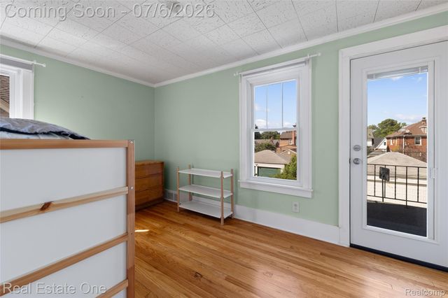 21546 Gregory Street, Dearborn, MI 48124