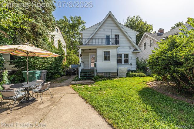 21546 Gregory Street, Dearborn, MI 48124