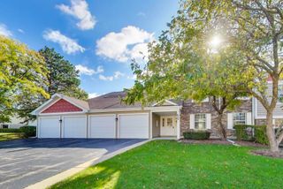 609 Hanover Court X-1, Schaumburg, IL 60194