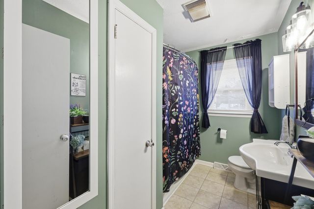 1708 Knoxville Court, Lexington, KY 40505