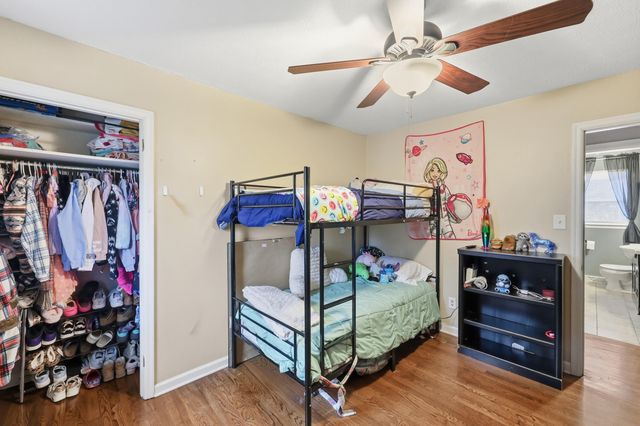 1708 Knoxville Court, Lexington, KY 40505