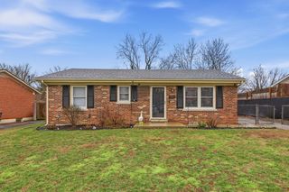 1708 Knoxville Court, Lexington, KY 40505