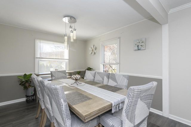 2811 Comanche COURT S, Waukesha, WI 53188