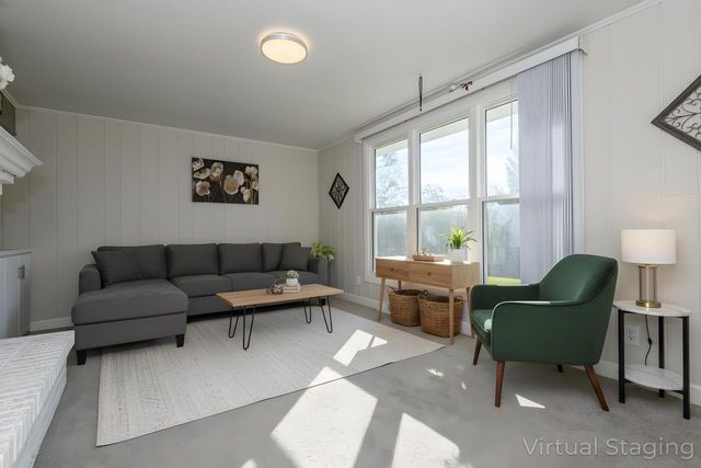 2811 Comanche COURT S, Waukesha, WI 53188