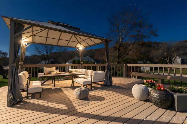 2811 Comanche COURT S, Waukesha, WI 53188