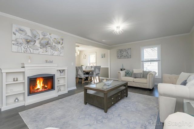 2811 Comanche COURT S, Waukesha, WI 53188