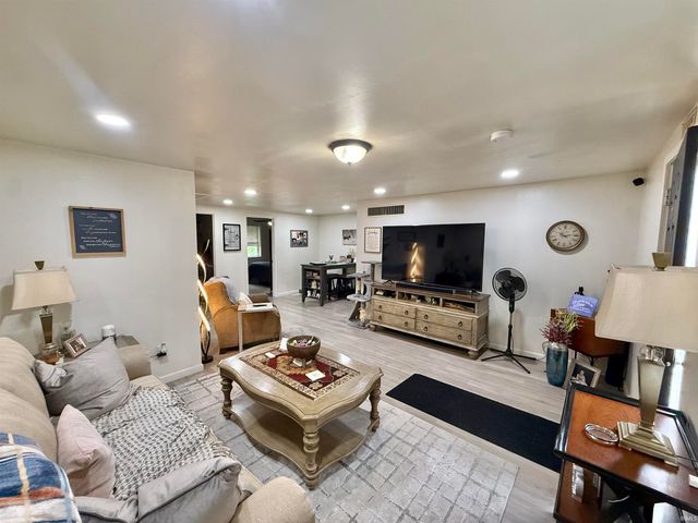 4100 Claremont Avenue, Evansville, IN 47712
