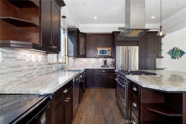 1644 S Bentley Avenue 401, Los Angeles, CA 90025