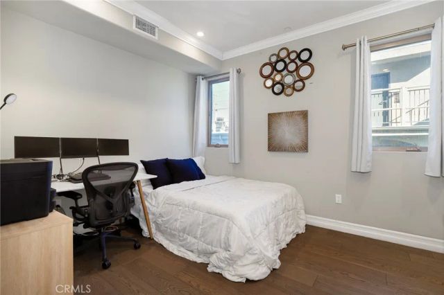 1644 S Bentley Avenue 401, Los Angeles, CA 90025