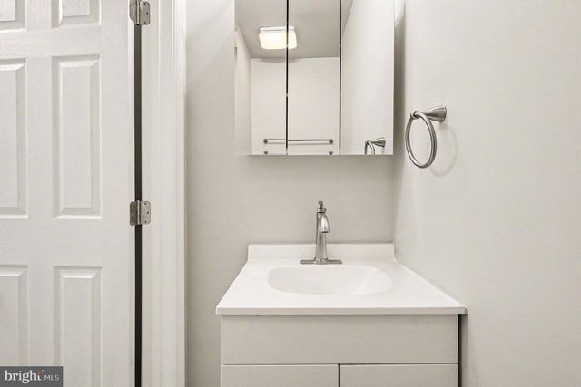 1619 MEADOW DR, Fredericksburg, VA 22405